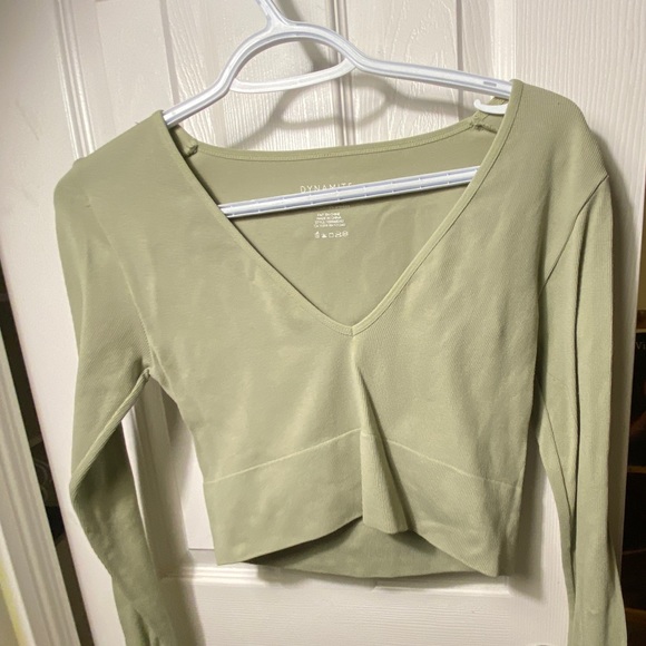 Cropped Green Garage Top - Picture 2 of 4